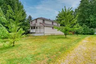 110 Railroad St, LaGrange, OH 44050 - Photo 5