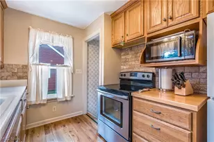 2464 S Freedom Ave, Alliance, OH 44601 - Photo 9