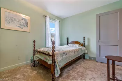 2464 S Freedom Avenue, Alliance, OH 44601 - Photo 13