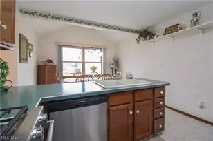 810 Kentwood Dr, Boardman, OH 44512 - Photo 9