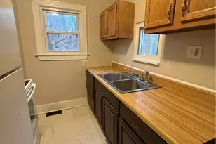 805 Carpenter, Akron, OH 44310 - Photo 5