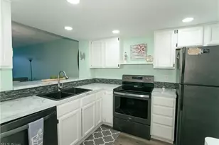 30 Marina Point Dr, Sandusky, OH 44870 - Photo 7