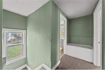 884 Lovers Lane, Akron, OH 44306 - Photo 33