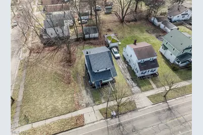 884 Lovers Lane, Akron, OH 44306 - Photo 37