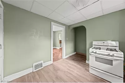 884 Lovers Lane, Akron, OH 44306 - Photo 25