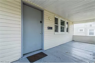 884 Lovers Lane, Akron, OH 44306 - Photo 9