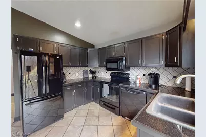 173 Portage Lakes Drive, Akron, OH 44319 - Photo 9