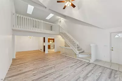 4204 Castle Ridge, Copley, OH 44321 - Photo 3