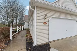 4204 Castle Ridge, Copley, OH 44321 - Photo 1