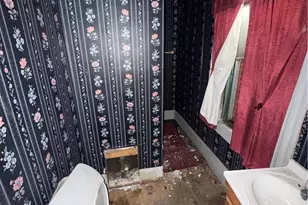 2198 E 86th St, Loveland, OH 44106 - Photo 5