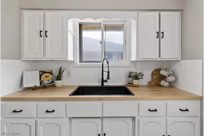 14701 Terminal Avenue, Loveland, OH 44135 - Photo 23