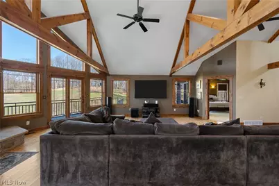 2517 Golfview Drive NE, New Philadelphia, OH 44663 - Photo 7