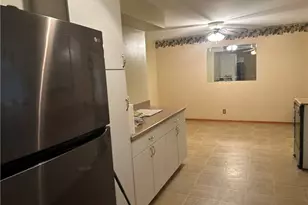 190 Normandy Dr, Painesville Twp, OH 44077 - Photo 9