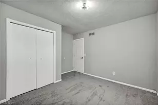 10606 Reno Ave, Loveland, OH 44105 - Photo 17