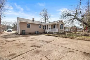 975 N Ridge Road E, Lorain, OH 44055 - Photo 31