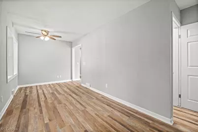 975 N Ridge Road E, Lorain, OH 44055 - Photo 23