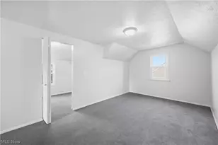 227 E Wilson St, Struthers, OH 44471 - Photo 23