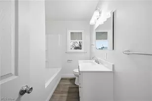 227 E Wilson St, Struthers, OH 44471 - Photo 17