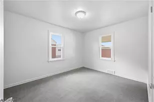 227 E Wilson St, Struthers, OH 44471 - Photo 15