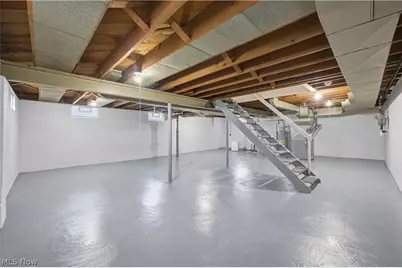 227 E Wilson Street, Struthers, OH 44471 - Photo 27