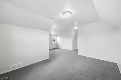 227 E Wilson Street, Struthers, OH 44471 - Photo 21