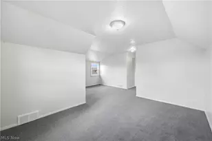 227 E Wilson St, Struthers, OH 44471 - Photo 21