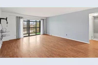 160 Fox Hollow Drive #406, Mayfield Heights, OH 44124 - Photo 23