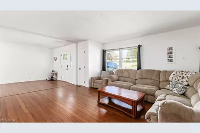 270 E Highland Drive, Zanesville, OH 43701 - Photo 9