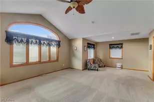 563 N Carpenter Rd, Brunswick, OH 44212 - Photo 17