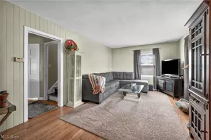 37646 Jordan Dr, Willoughby, OH 44094 - Photo 5