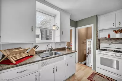 37646 Jordan Drive, Willoughby, OH 44094 - Photo 9