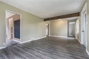 1889 Faircrest St SE, Canton, OH 44707 - Photo 9