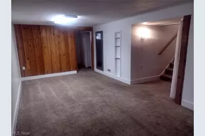 279 E Baird Avenue, Barberton, OH 44203 - Photo 13