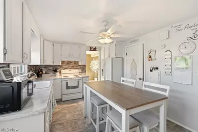 5518 Pond Court, Stow, OH 44224 - Photo 7