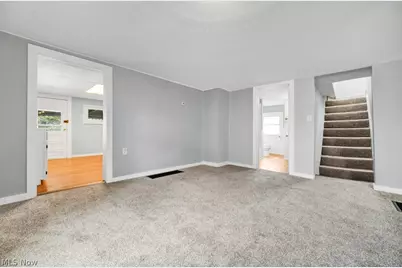 1099 Prospect Street, Barberton, OH 44203 - Photo 5