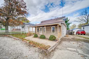 1099 Prospect St, Barberton, OH 44203 - Photo 3