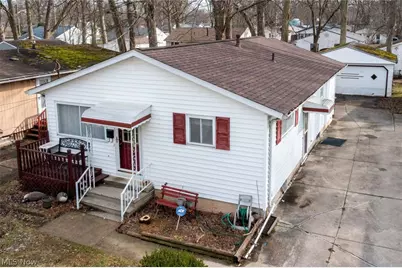 553 Delaware Avenue, Elyria, OH 44035 - Photo 3