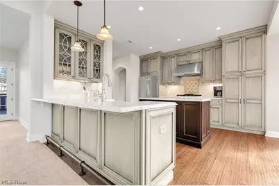 39489 Tudor Drive, Willoughby, OH 44094 - Photo 9