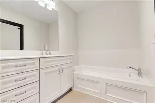 39489 Tudor Dr, Willoughby, OH 44094 - Photo 27