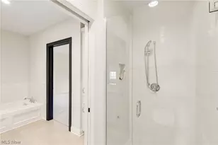 39489 Tudor Dr, Willoughby, OH 44094 - Photo 39