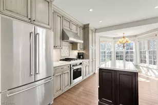 39489 Tudor Dr, Willoughby, OH 44094 - Photo 11