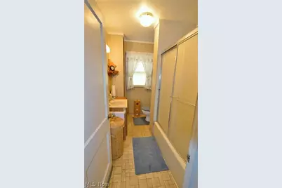 667 Hyatt Ave., Campbell, OH 44405 - Photo 13