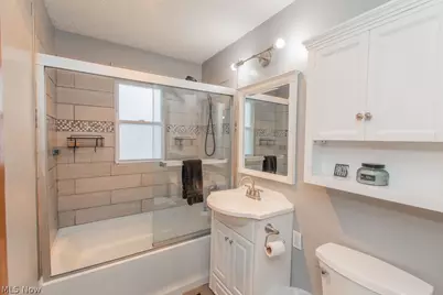 299 Inwood Boulevard, Avon Lake, OH 44012 - Photo 11