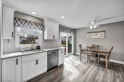 29136 Norman Avenue, Wickliffe, OH 44092 - Photo 9