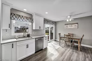 29136 Norman Ave, Wickliffe, OH 44092 - Photo 9