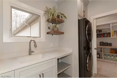 11565 Robin Wood Lane, Chagrin Falls, OH 44023 - Photo 15