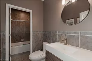 11565 Robin Wood Ln, Chagrin Falls, OH 44023 - Photo 29