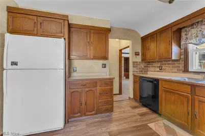 3185 Sunnybrooke Drive, Youngstown, OH 44511 - Photo 15