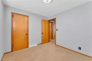 3185 Sunnybrooke Dr, Youngstown, OH 44511 - Photo 21