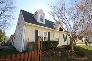 6694 Connecticut Colony Cir, Mentor, OH 44060 - Photo 3